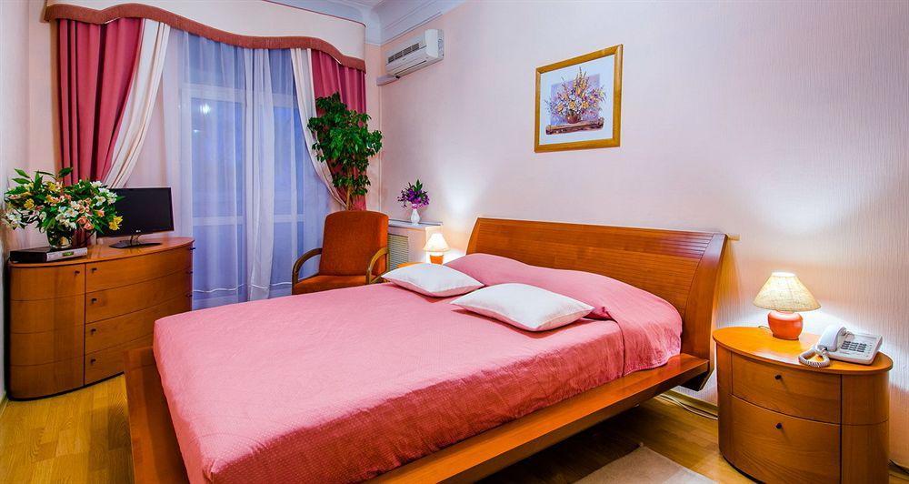 Boutique Apart-Hotel Sherborne Киев Экстерьер фото