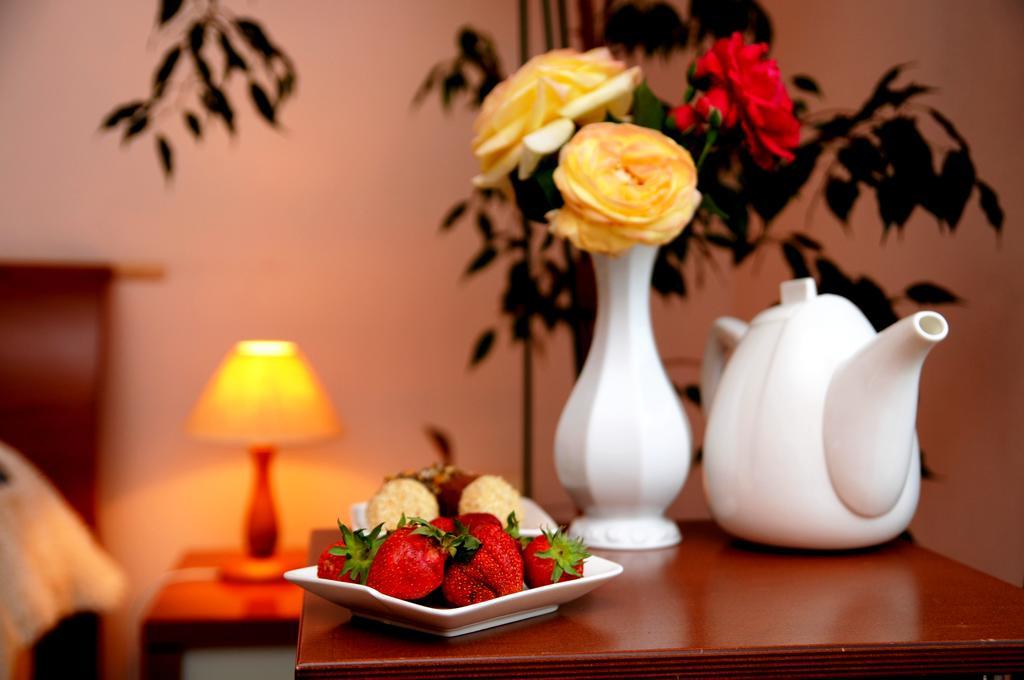 Boutique Apart-Hotel Sherborne Киев Экстерьер фото