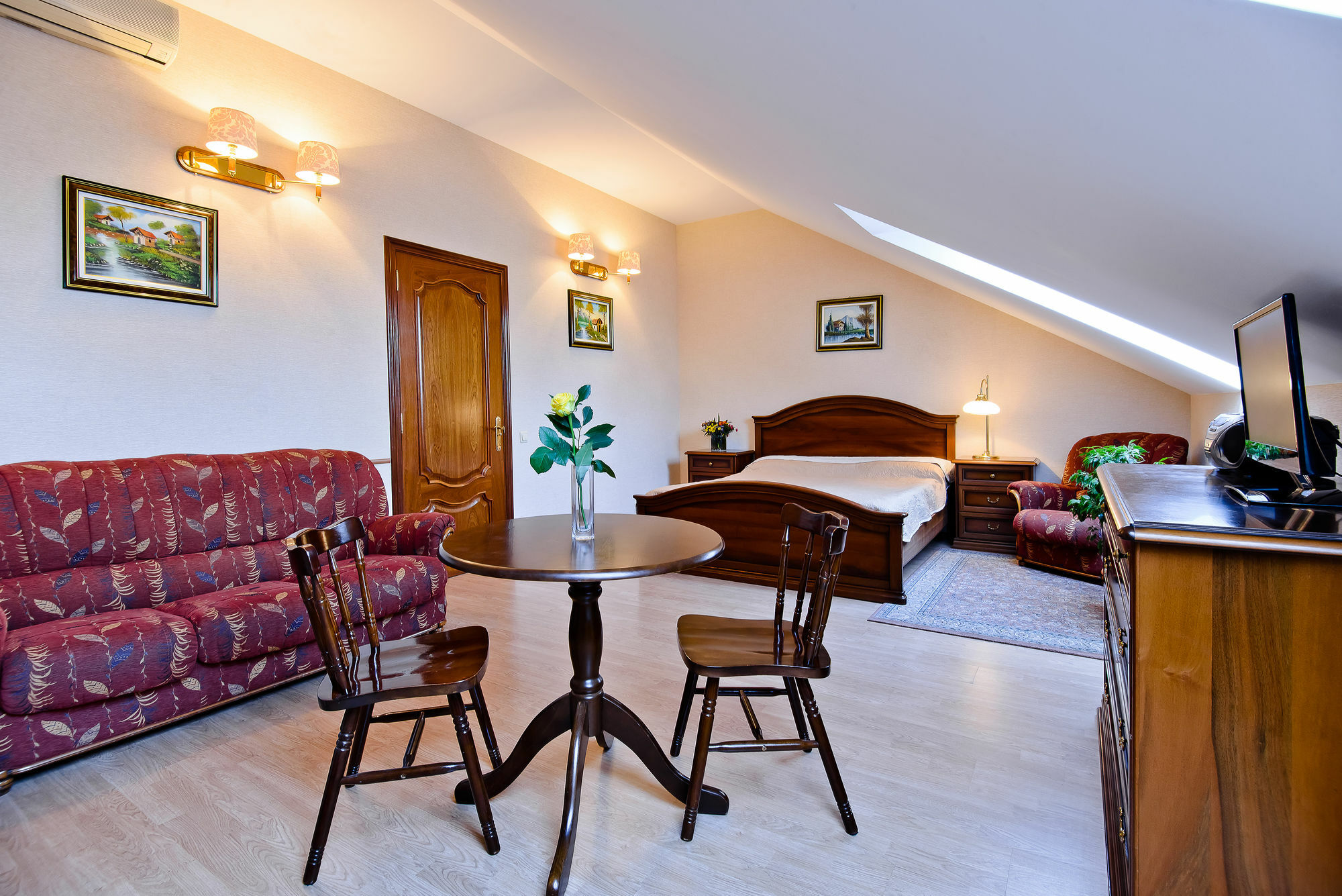Boutique Apart-Hotel Sherborne Киев Экстерьер фото